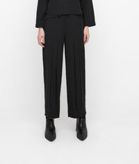 Ozai N Ku- Wide-Leg Pleated Trousers