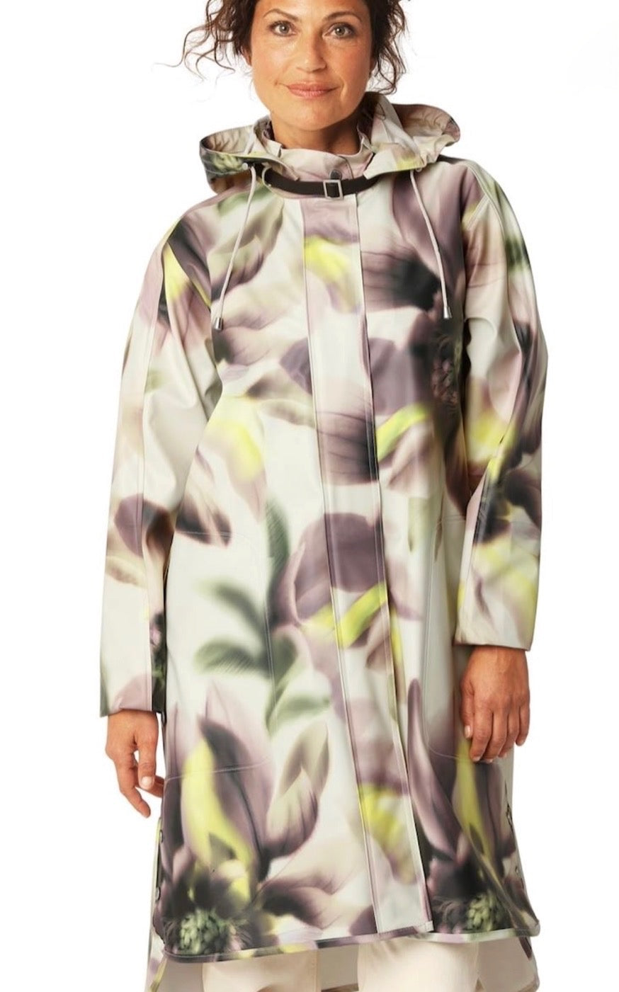Ilse Jacobsen - Raincoat in Photoristic Flower