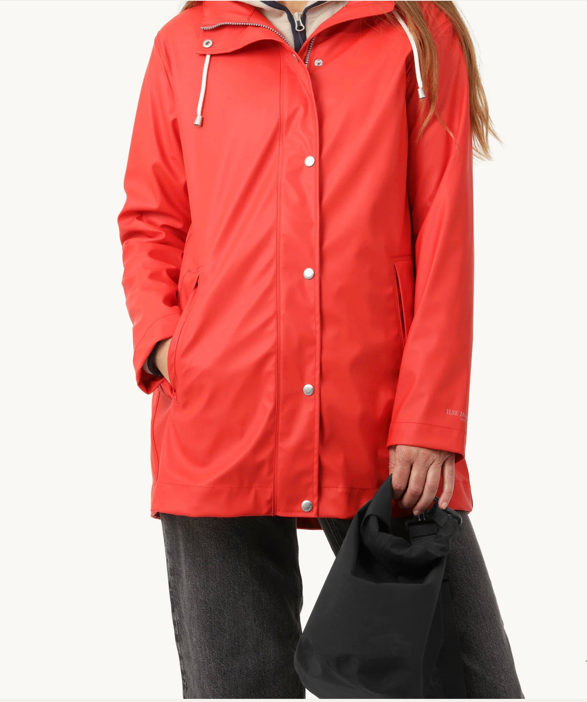 Ilse Jacobsen- Short Rain Jacket in Fire