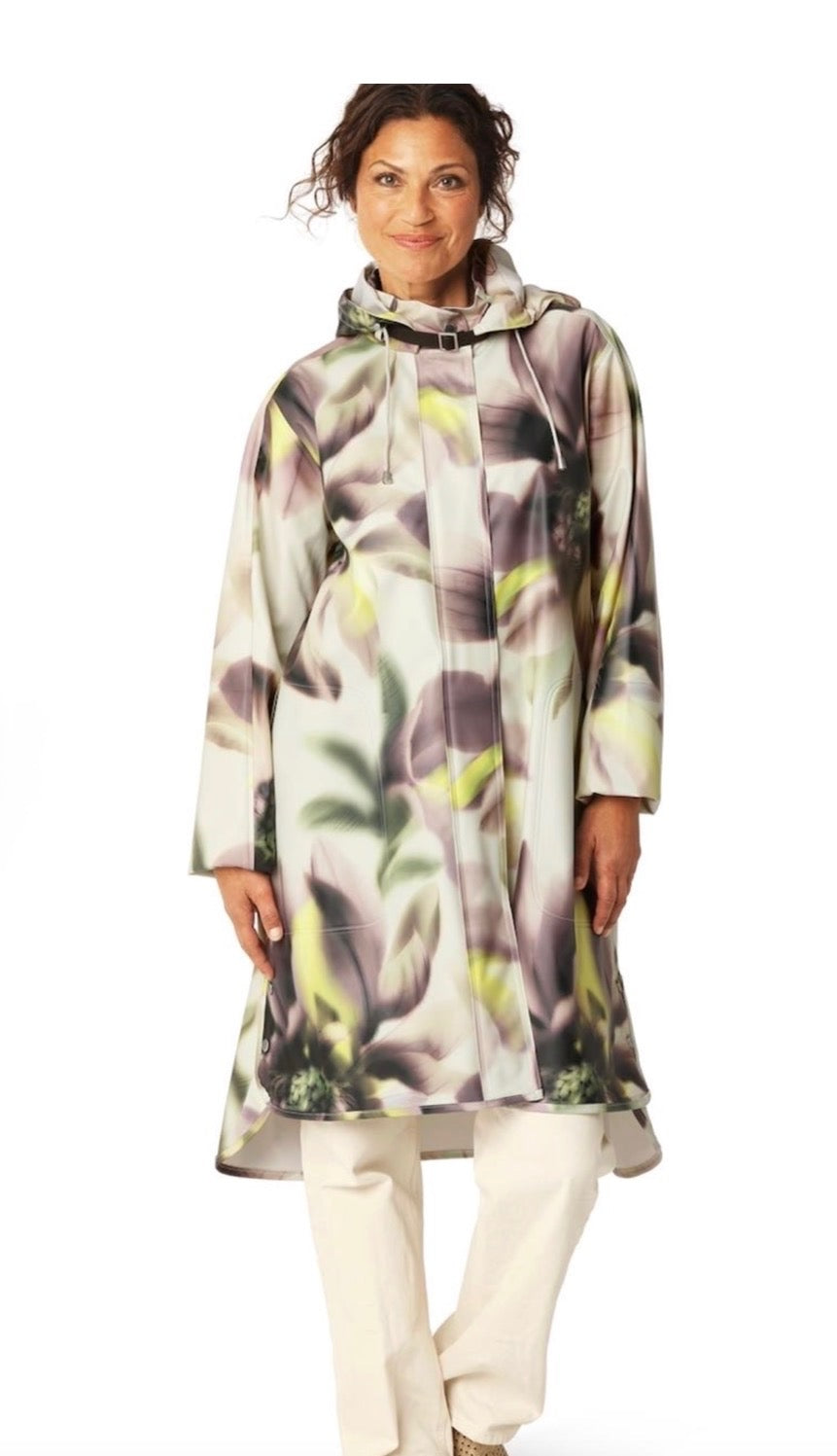Ilse Jacobsen - Raincoat in Photoristic Flower